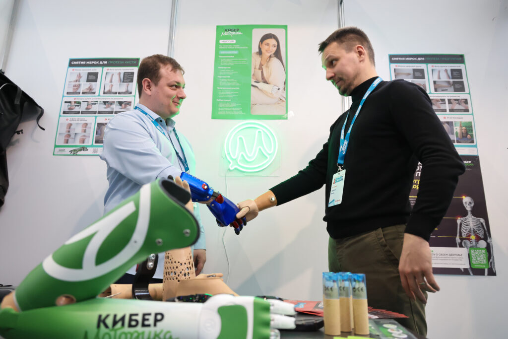 «Моторика» представила инновационные протезы на главном медицинском форуме Беларуси