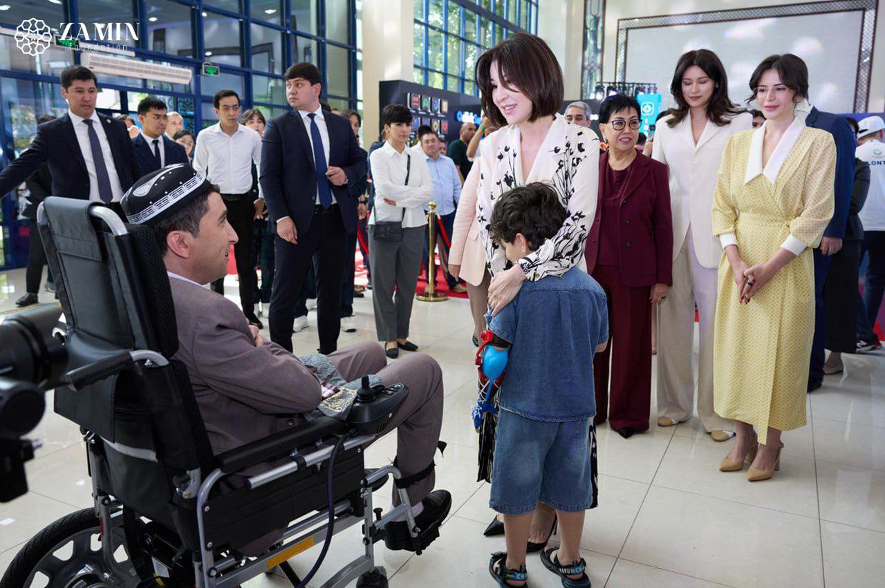 Делегация «Моторики» приняла участие в ключевых выставках в Ташкенте и выдала протез ребенку из Узбекистана